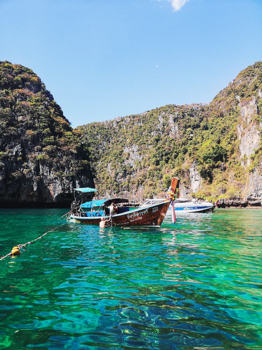 TIPS FOR VISITING KOH PHI PHI ISLAND